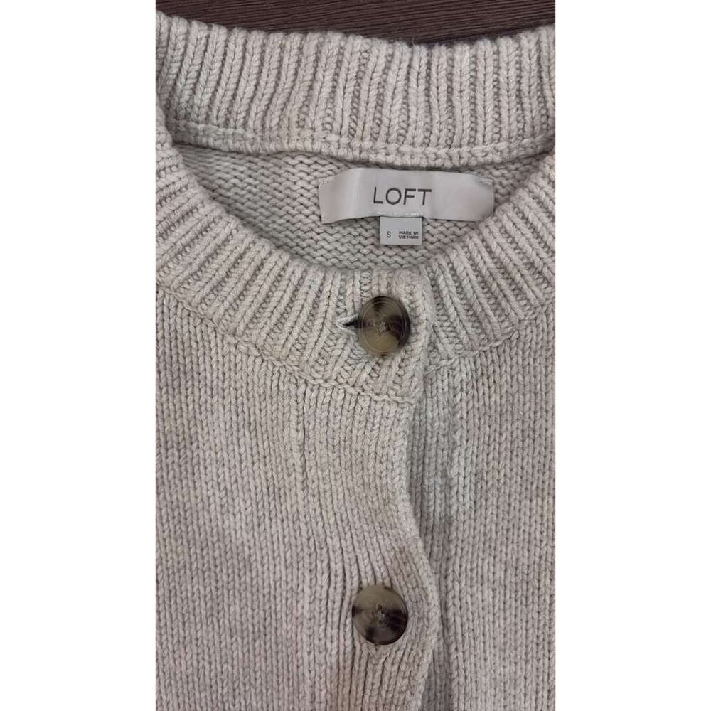 LOFT Oatmeal Beige Ribbed Button Down Cardigan Sweater Size Small - Picture 4 of 5